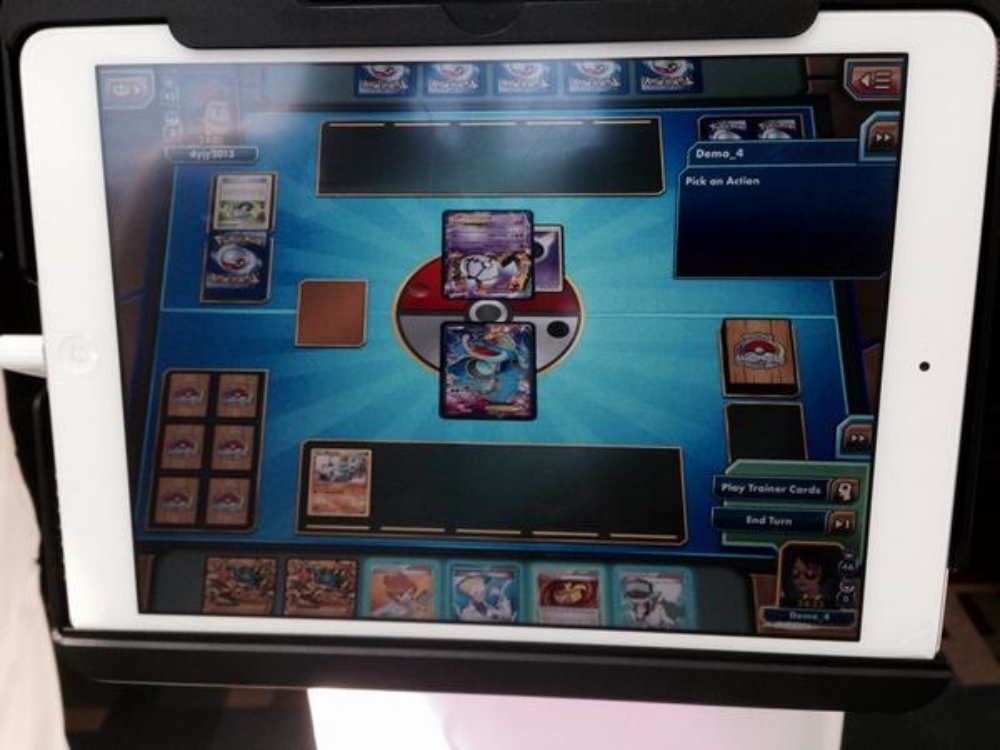 Esta es la foto relacionada a la aplicación del juego de cartas Pokémon TCG para el iPad.