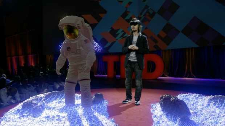 hololens-conferencia-ted-2016-20160220-164811