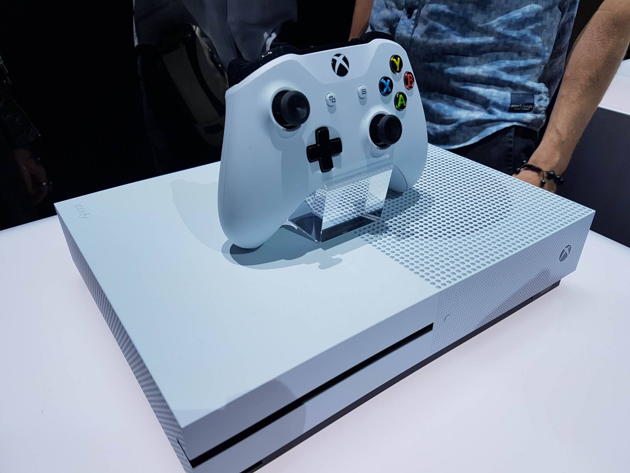 Xbox One S