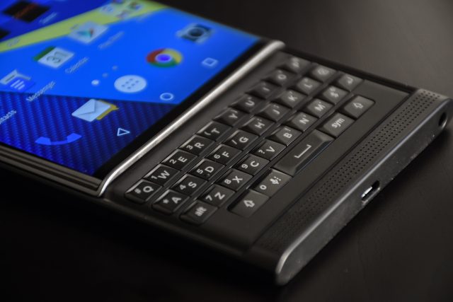 blackberry-priv-review-keyboard