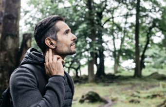 Sony Xperia Ear Duo trae una experiencia auditiva distinta